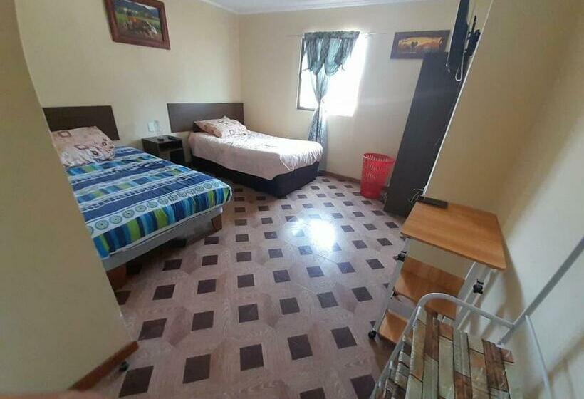 اتاق استاندارد با سرویس بهداشتی مشترک, Hostal Miramar En Pleno Centro De Pozo Almonte