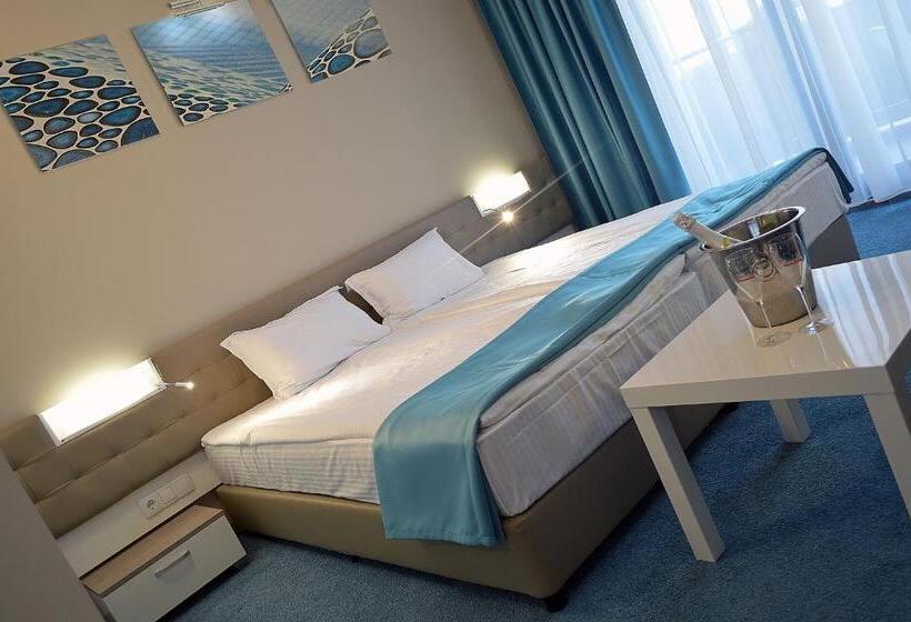 سوییت با چشم‌انداز دریا, Arena Mar Hotel And Spa