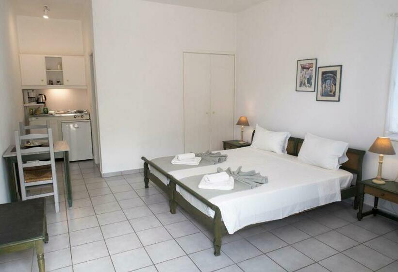 استودیوی استاندارد, Astra Hotel Apartments