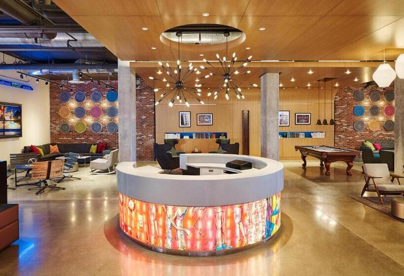 اتاق استاندارد, Aloft Louisville Downtown