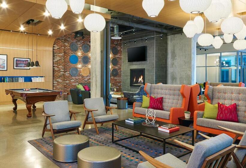 اتاق استاندارد با چشم‌انداز شهر, Aloft Louisville Downtown