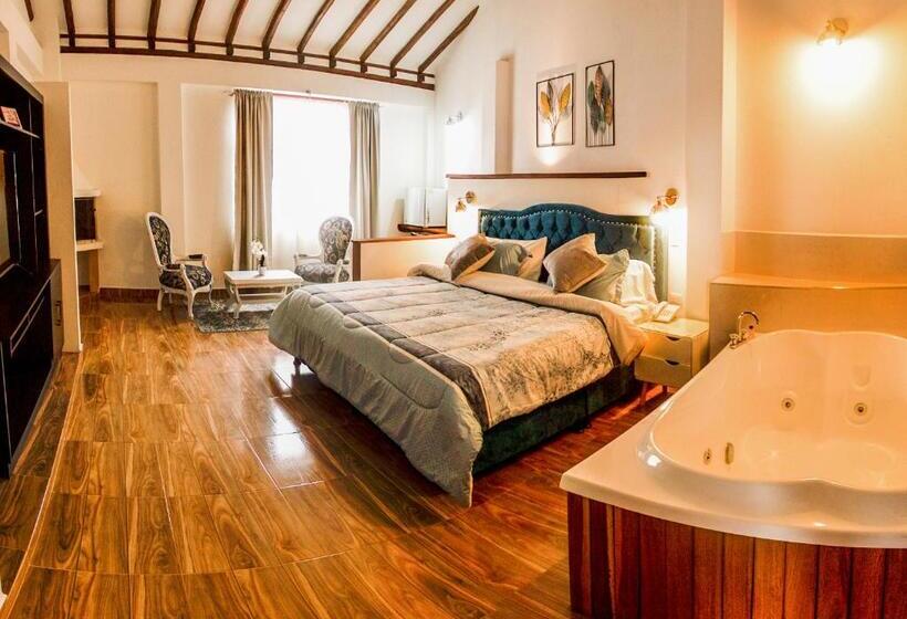 Deluxe Suite King Bed, Bahía Olivo Boutique & Spa