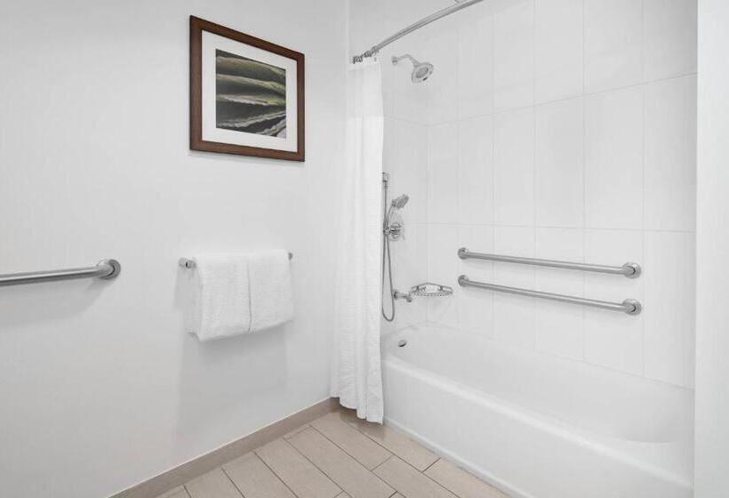 اتاق استاندارد با تخت بزرگ, Courtyard By Marriott Kingston, Jamaica