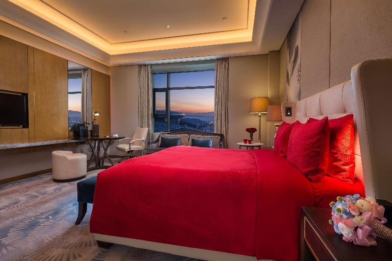 اتاق لوکس با تخت بزرگ, Hilton Urumqi