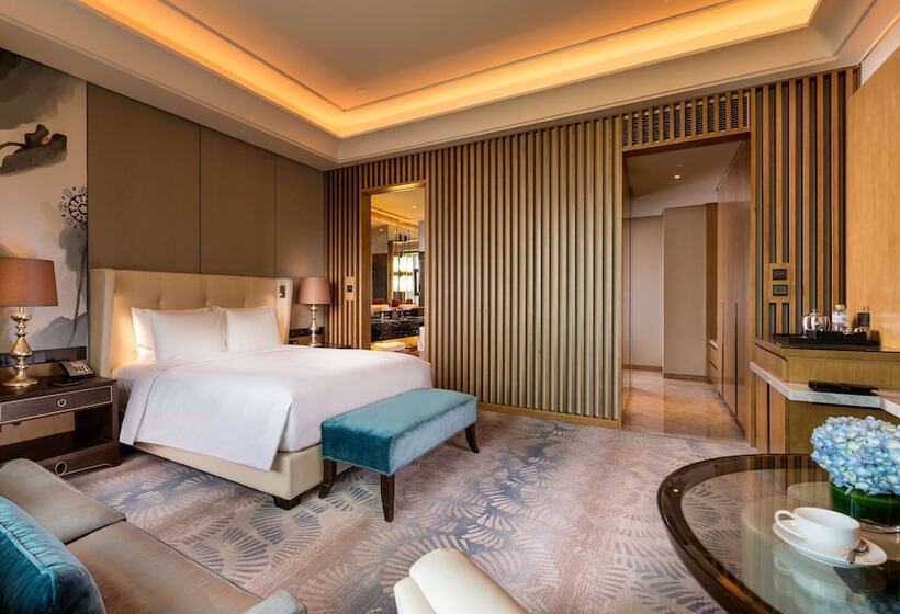 اتاق استاندارد, Hilton Urumqi