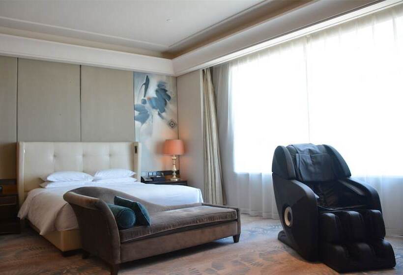سوئیت پریمیوم, Hilton Urumqi