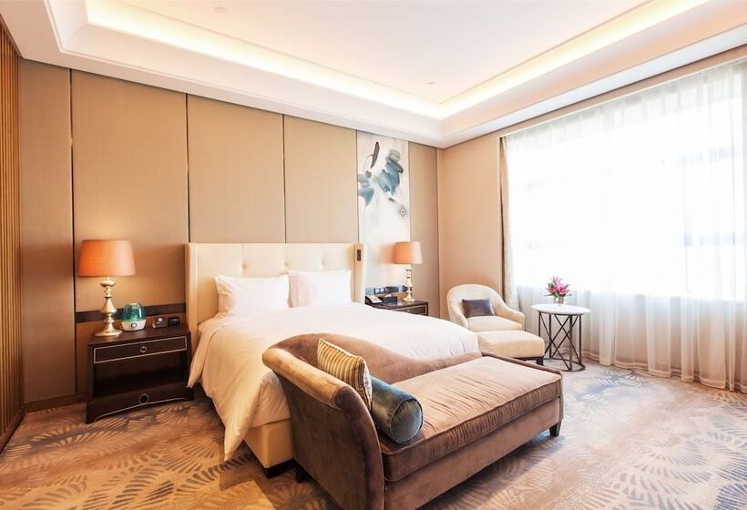 سوئیت پریمیوم, Hilton Urumqi