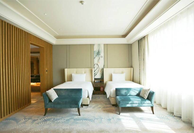 اتاق اجرایی, Hilton Urumqi