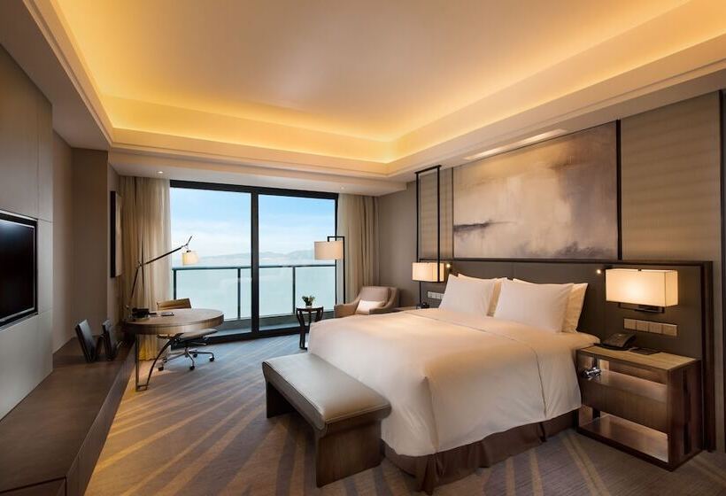 اتاق استاندارد با تخت دوبل و چشم‌انداز دریا, Hilton Zhoushan