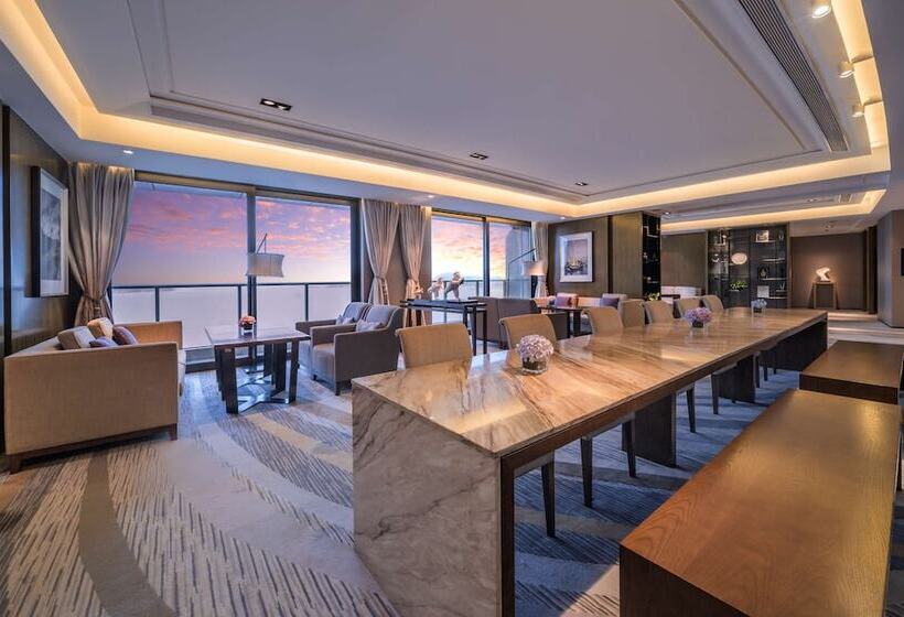 اتاق اجرایی با چشم‌انداز دریا, Hilton Zhoushan