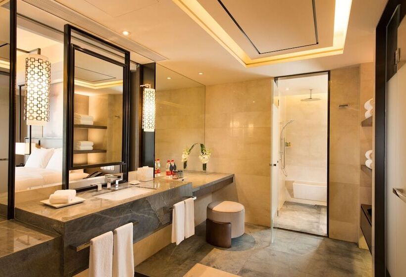 اتاق لوکس با چشم‌انداز دریا, Hilton Zhoushan