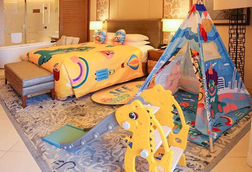 اتاق خانوادگی, Hilton Zhoushan