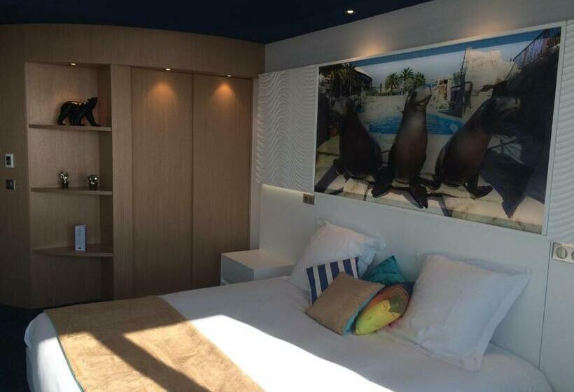 اتاق خانوادگی با چشم‌انداز دریا, Marineland Hôtel
