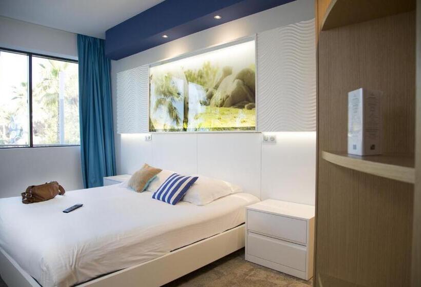 Quarto standard, Marineland Resort