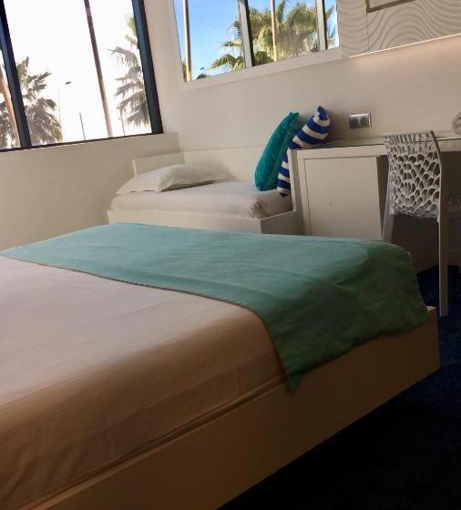 اتاق استاندارد سه نفره, Marineland Hôtel