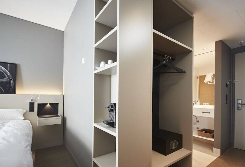 اتاق استاندارد با چشم‌انداز باغ, Modern Times Hotel, Vevey, A Tribute Portfolio
