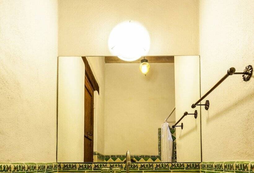 اتاق استاندارد سه نفره, Posada Yolihuani