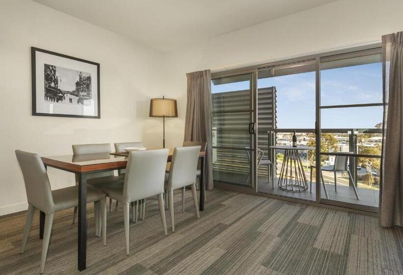 2 Bedroom Suite, Quest Melbourne Airport