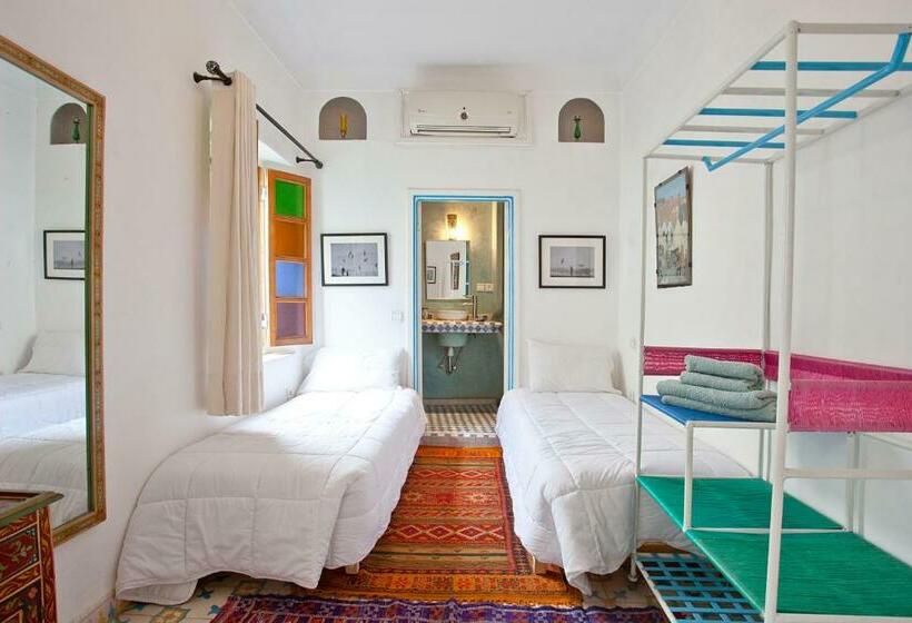 اتاق استاندارد سه تخته با چشم‌انداز باغ, Riad Dar Aida