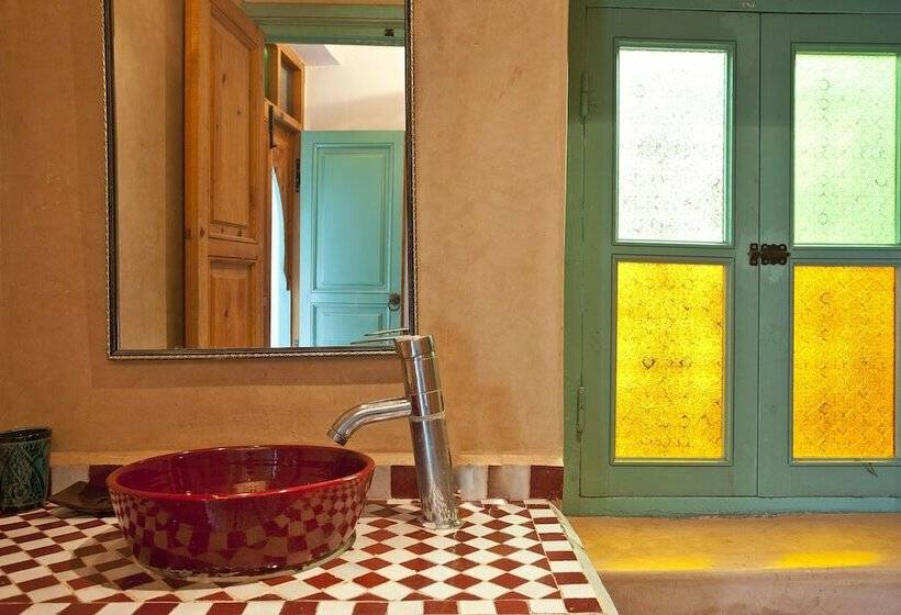 اتاق سوپریور سه تخته, Riad Dar Aida