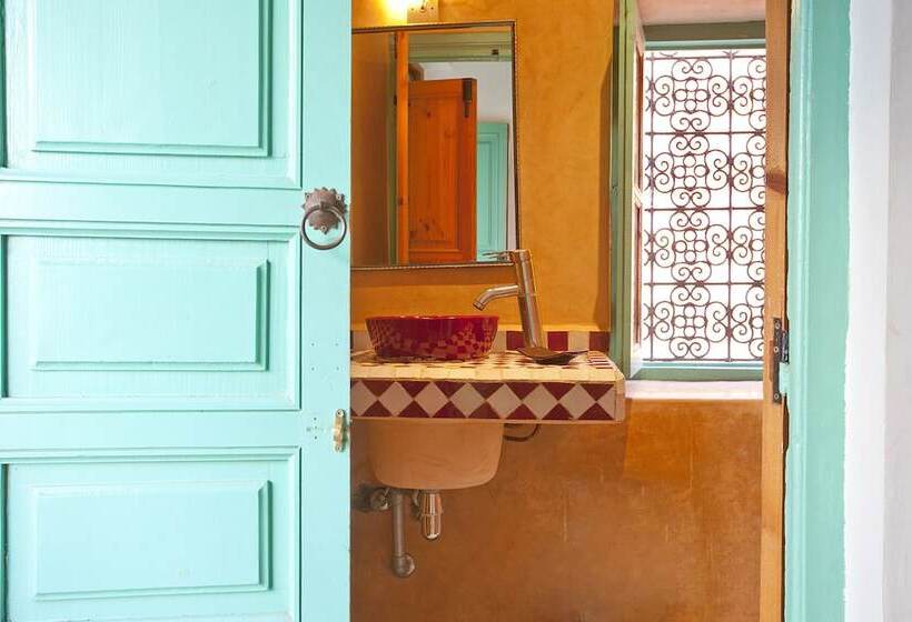 اتاق سوپریور سه تخته, Riad Dar Aida