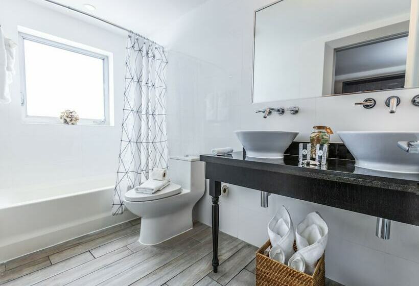 استودیوی استاندارد, Seaside All Suites