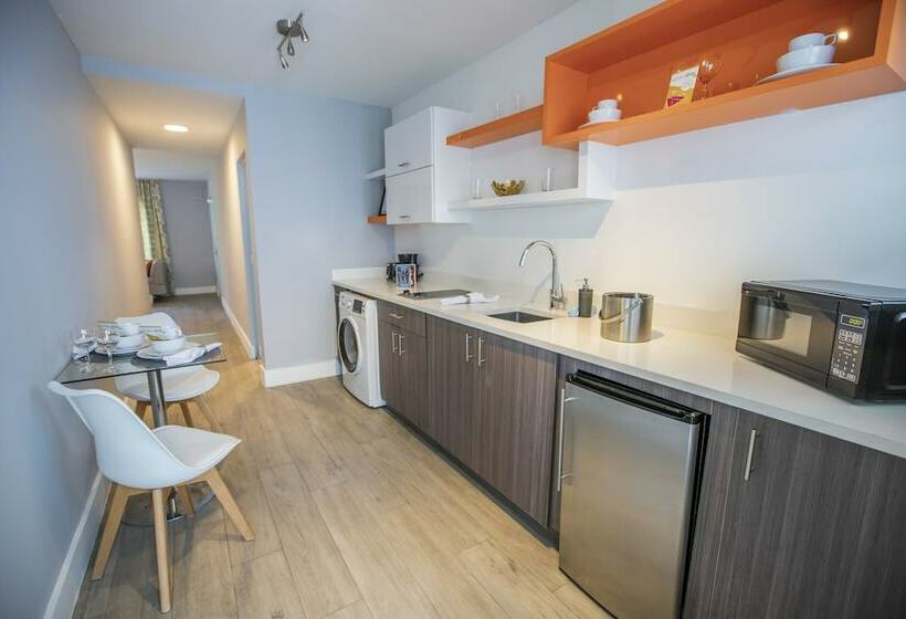 سوییت, Seaside All Suites