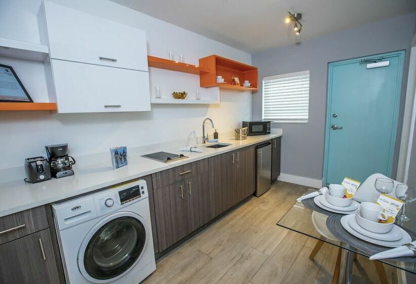 سوییت, Seaside All Suites