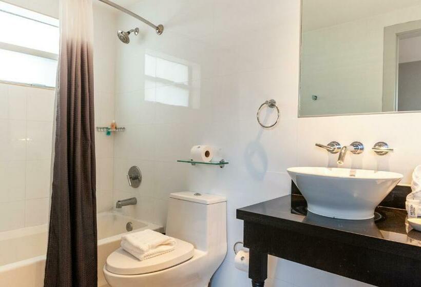 استودیوی استاندارد, Seaside All Suites