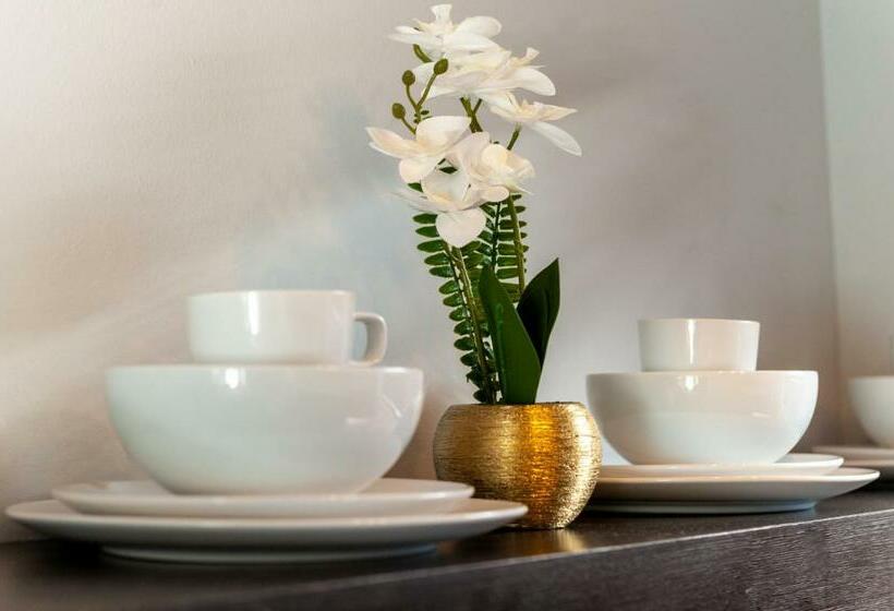 استودیوی استاندارد, Seaside All Suites