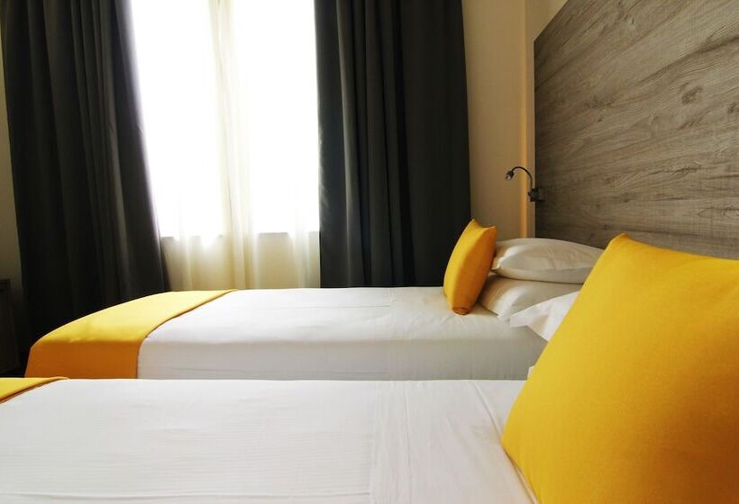 Standard Triple Room, Sole  Verona