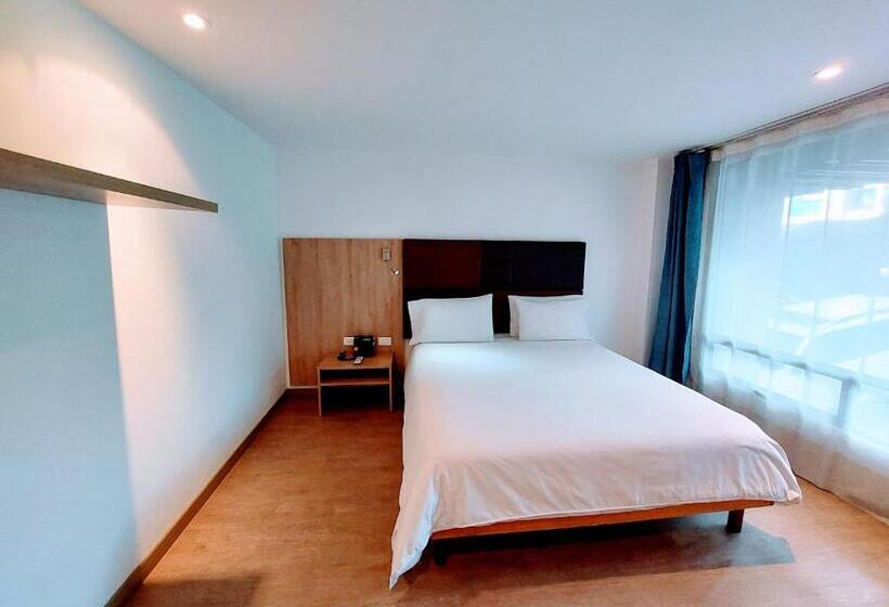استودیوی استاندارد, Viaggio Teleport City Suites