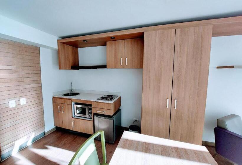 سوییت, Viaggio Teleport City Suites