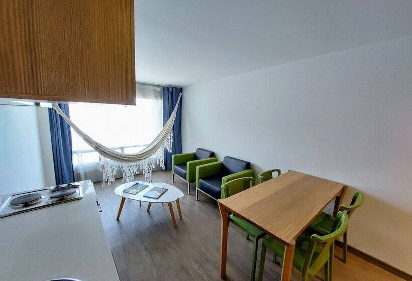 سوییت خانوادگی, Viaggio Teleport City Suites