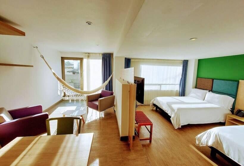 سوییت, Viaggio Teleport City Suites