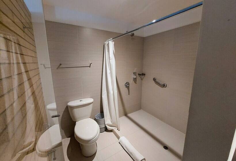 استودیوی استاندارد, Viaggio Teleport City Suites