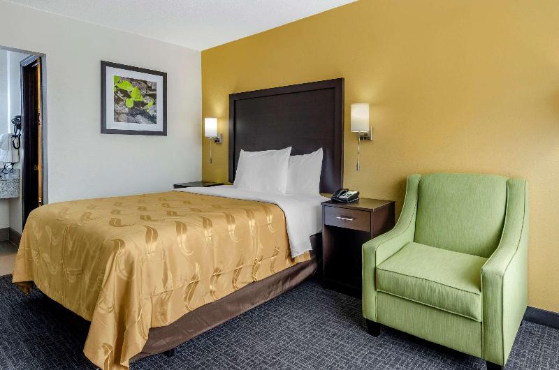 بانگلوی استاندارد, Viva V Samana By Wyndham, A Trademark Adults All Inclusive