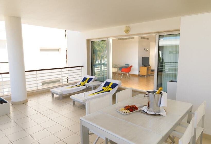 带2个卧室的高级公寓, Marina Club Suite