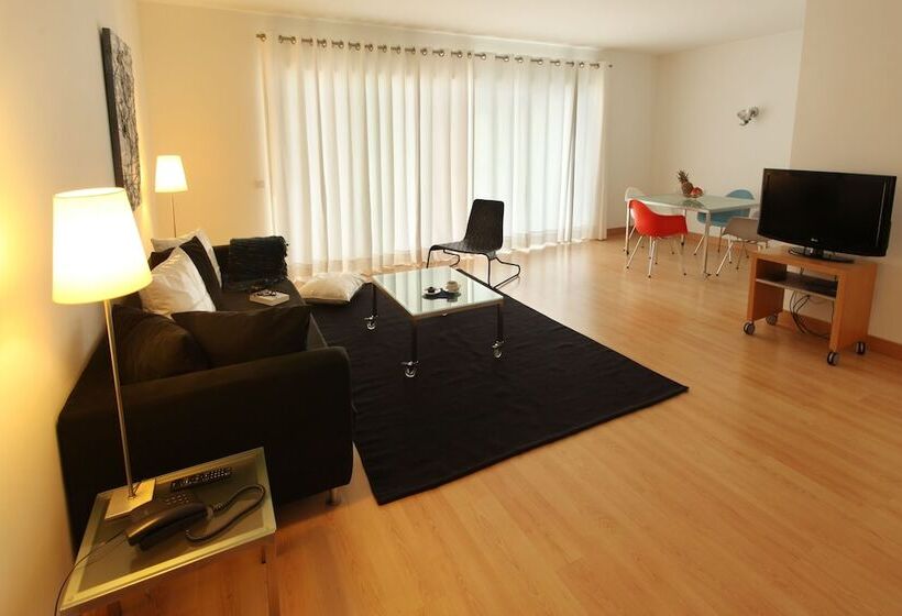 带2个卧室的高级公寓, Marina Club Suite