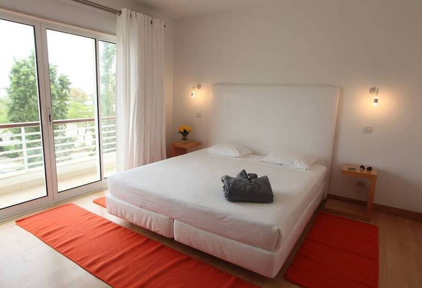 带3个卧室的高级公寓, Marina Club Suite