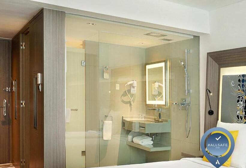 اتاق سوپریور با تخت بزرگ, Novotel Bali Ngurah Rai Airport