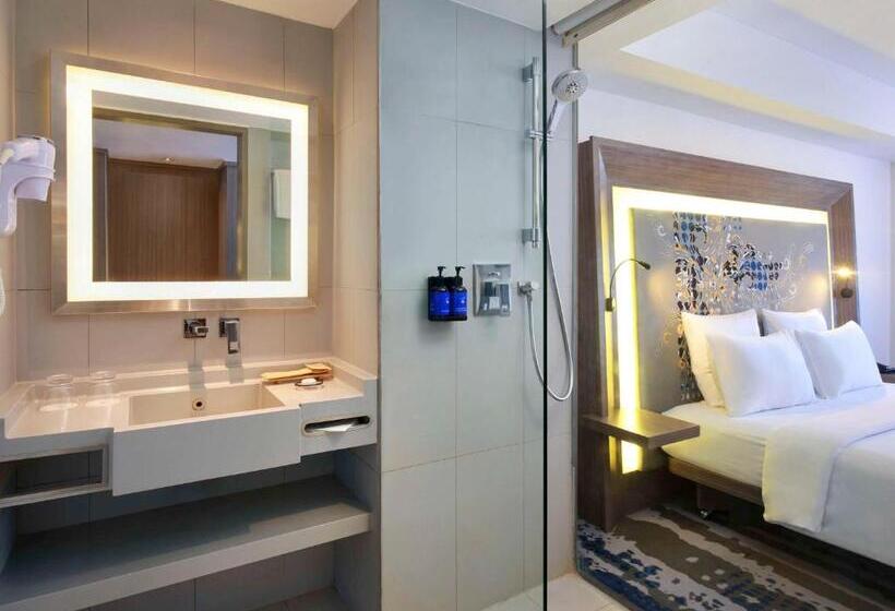 اتاق سوپریور با تخت بزرگ, Novotel Bali Ngurah Rai Airport
