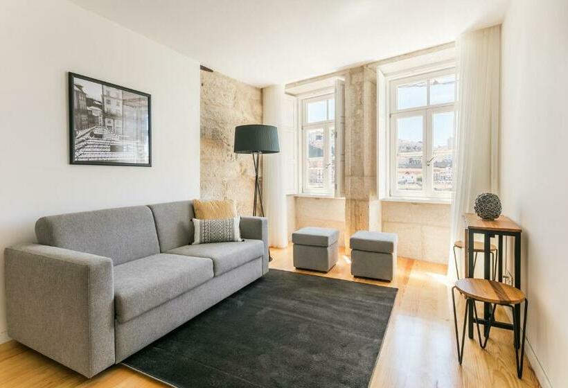 Appartement met 2 Slaapkamers, Porto River