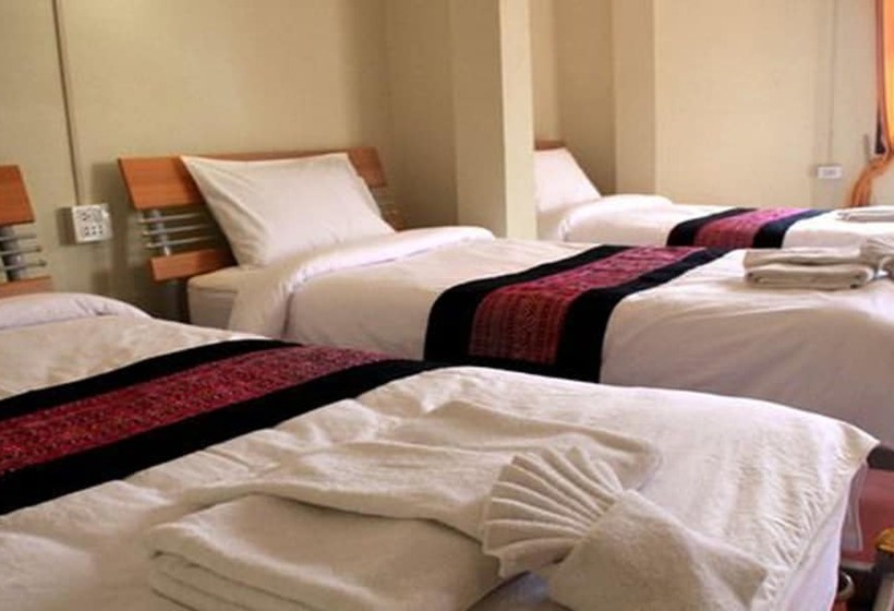 اتاق استاندارد سه نفره, Dp Guesthouse