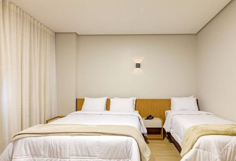 اتاق لوکس سه تخته, Tri Hotel Antônio Prado