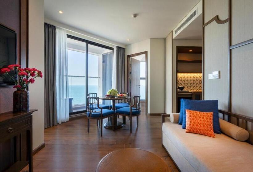 سوئیت مستر, Mandala Cham Bay Mui Ne