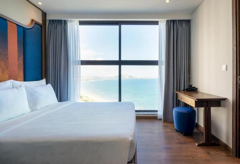 سوئیت مستر, Mandala Cham Bay Mui Ne