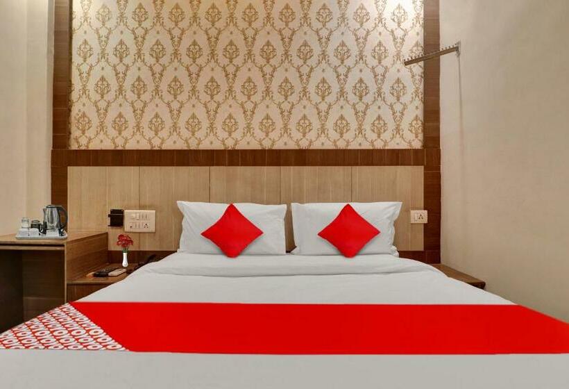 اتاق کلاسیک سه تخته, Flagship Hotel Rainbow Lavish