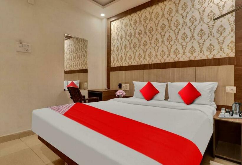 اتاق کلاسیک سه تخته, Flagship Hotel Rainbow Lavish