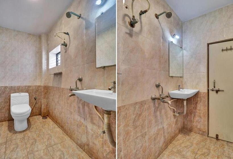 اتاق کلاسیک سه تخته, Flagship Hotel Rainbow Lavish